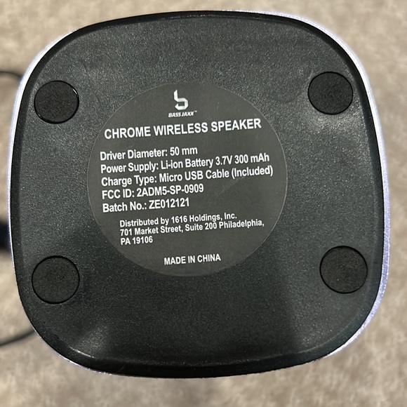 Bass Jazz Purple Chrome Light-Up Wireless Speaker - Picture 3 of 3